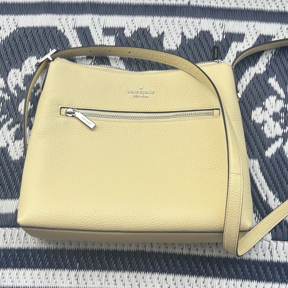 New Kate Spade Pale Yellow  Pebbled Leather Crossbody Bag. Never used - Picture 5 of 5